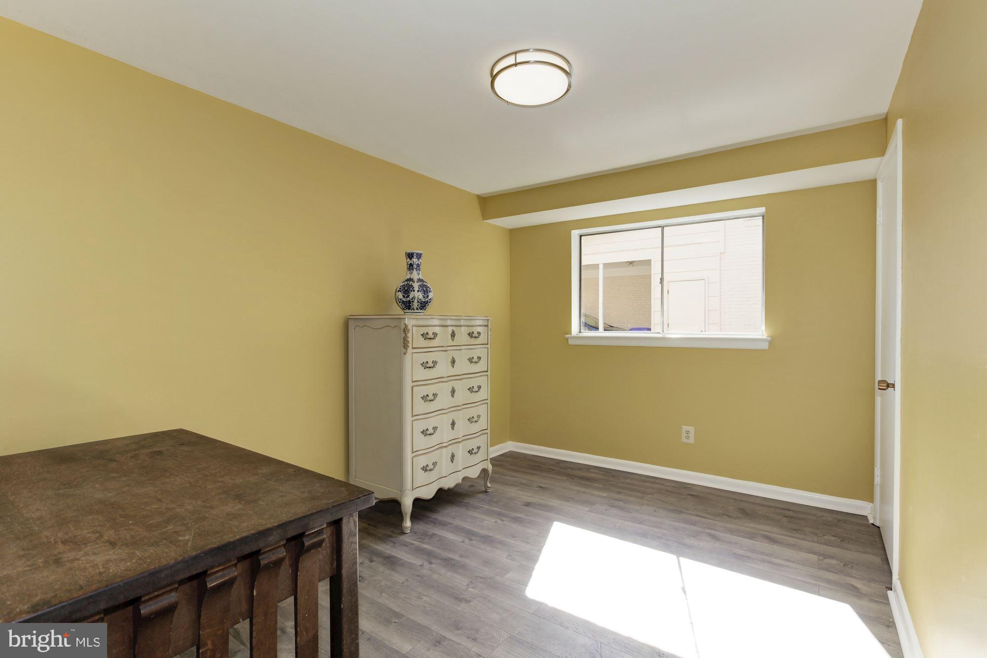 6400 Redwing Road Bethesda, MD 20817 - Photo 38 of 50