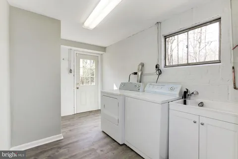 $1,250,000 | 6400 Redwing Road, Bethesda, MD 20817