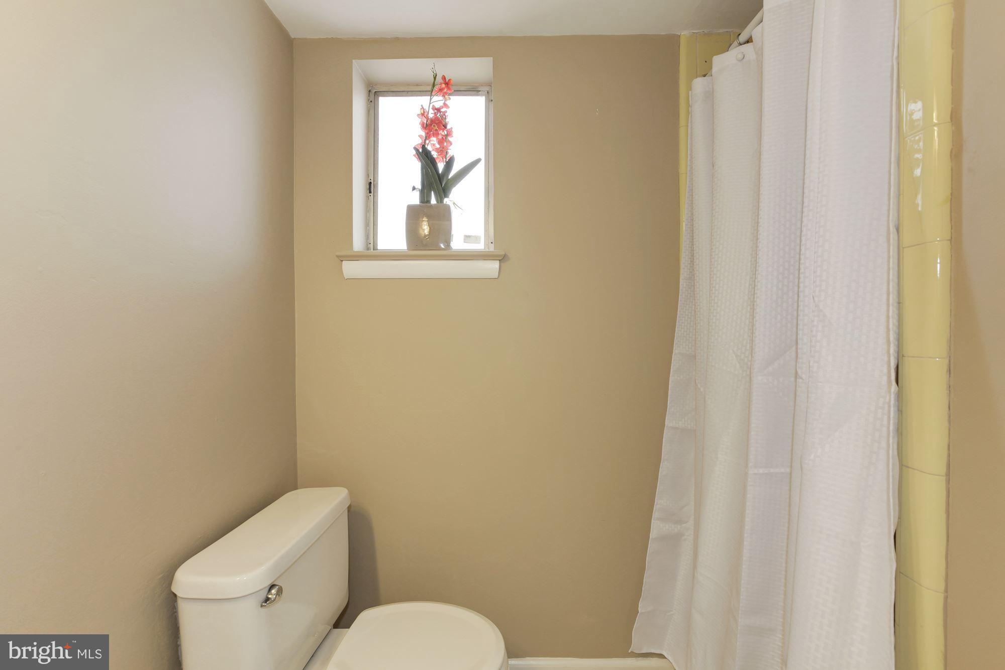 6400 Redwing Road Bethesda, MD 20817 - Photo 41 of 50