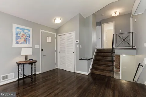 $1,250,000 | 6400 Redwing Road, Bethesda, MD 20817