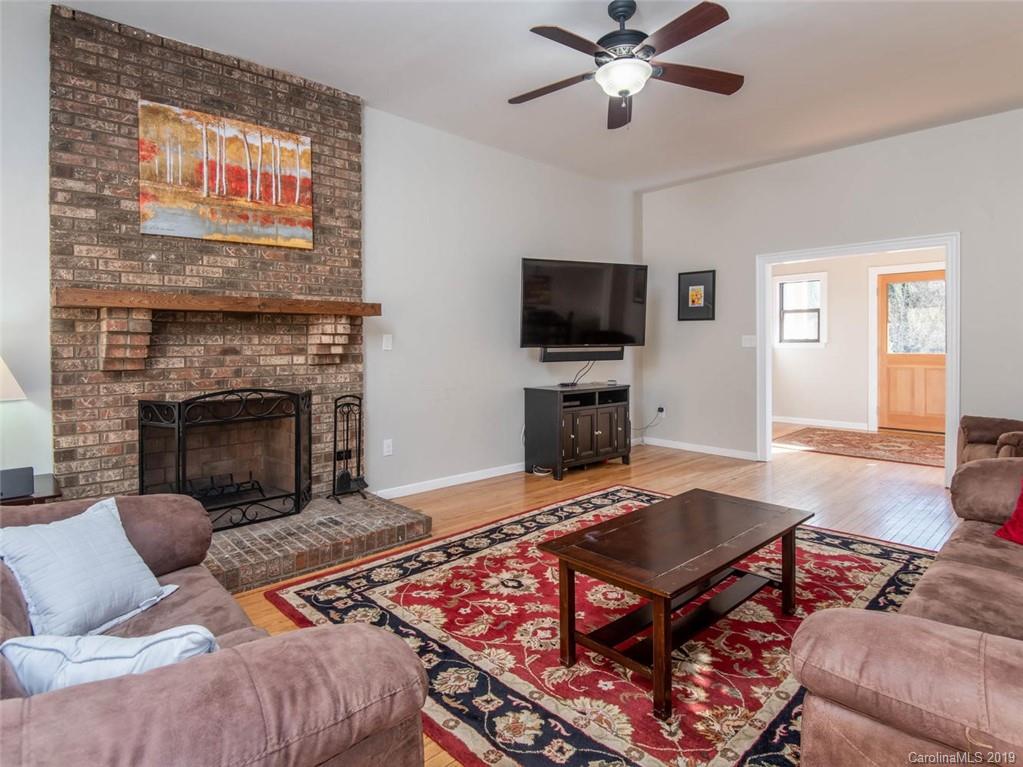 20 Gibson Road, Unit 2 Asheville, NC 28804 - Photo 12 of 31 Gallery Image 12