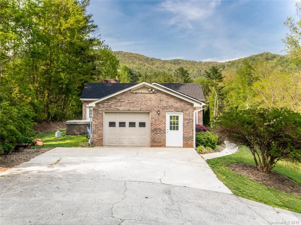 20 Gibson Road, Unit 2 Asheville, NC 28804 - Photo 8 of 31 Gallery Image 8