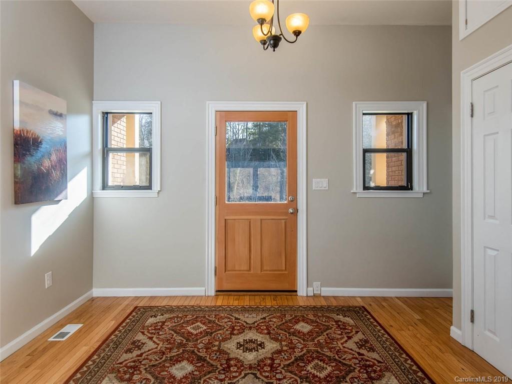 20 Gibson Road, Unit 2 Asheville, NC 28804 - Photo 9 of 31 Gallery Image 9