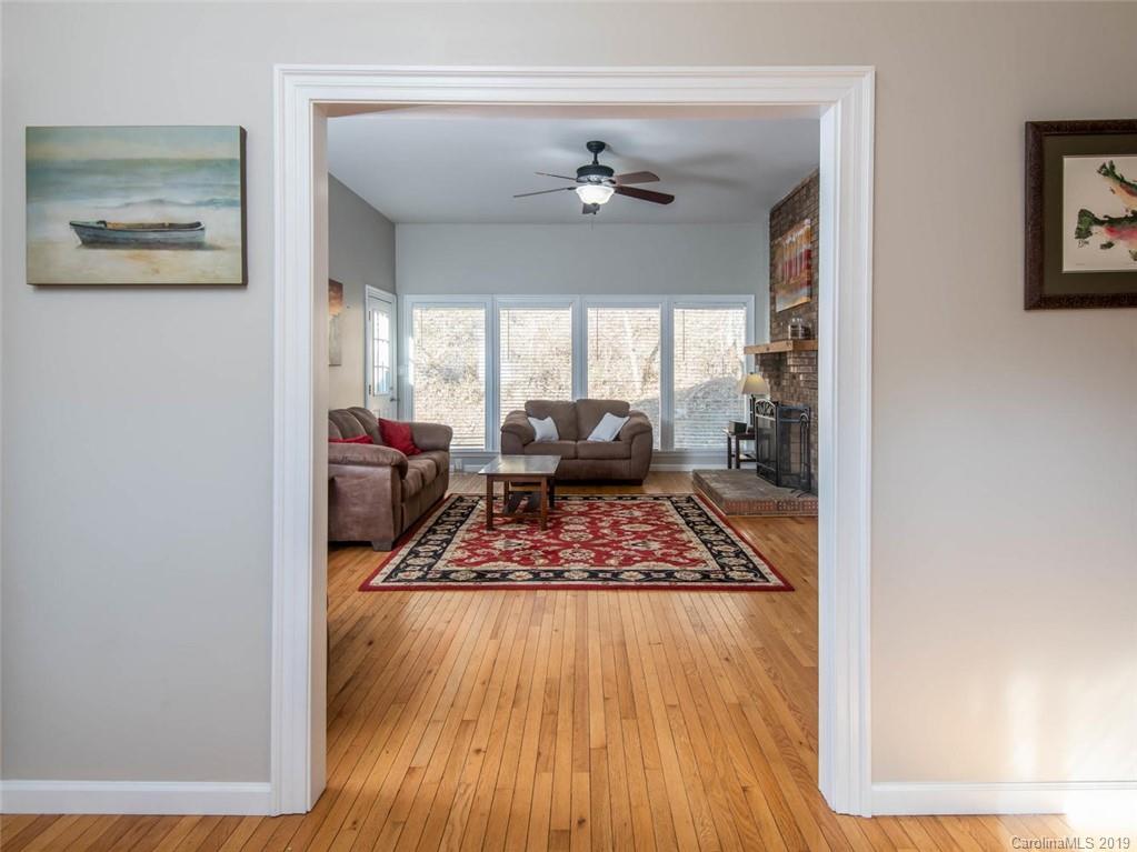 20 Gibson Road, Unit 2 Asheville, NC 28804 - Photo 10 of 31 Gallery Image 10