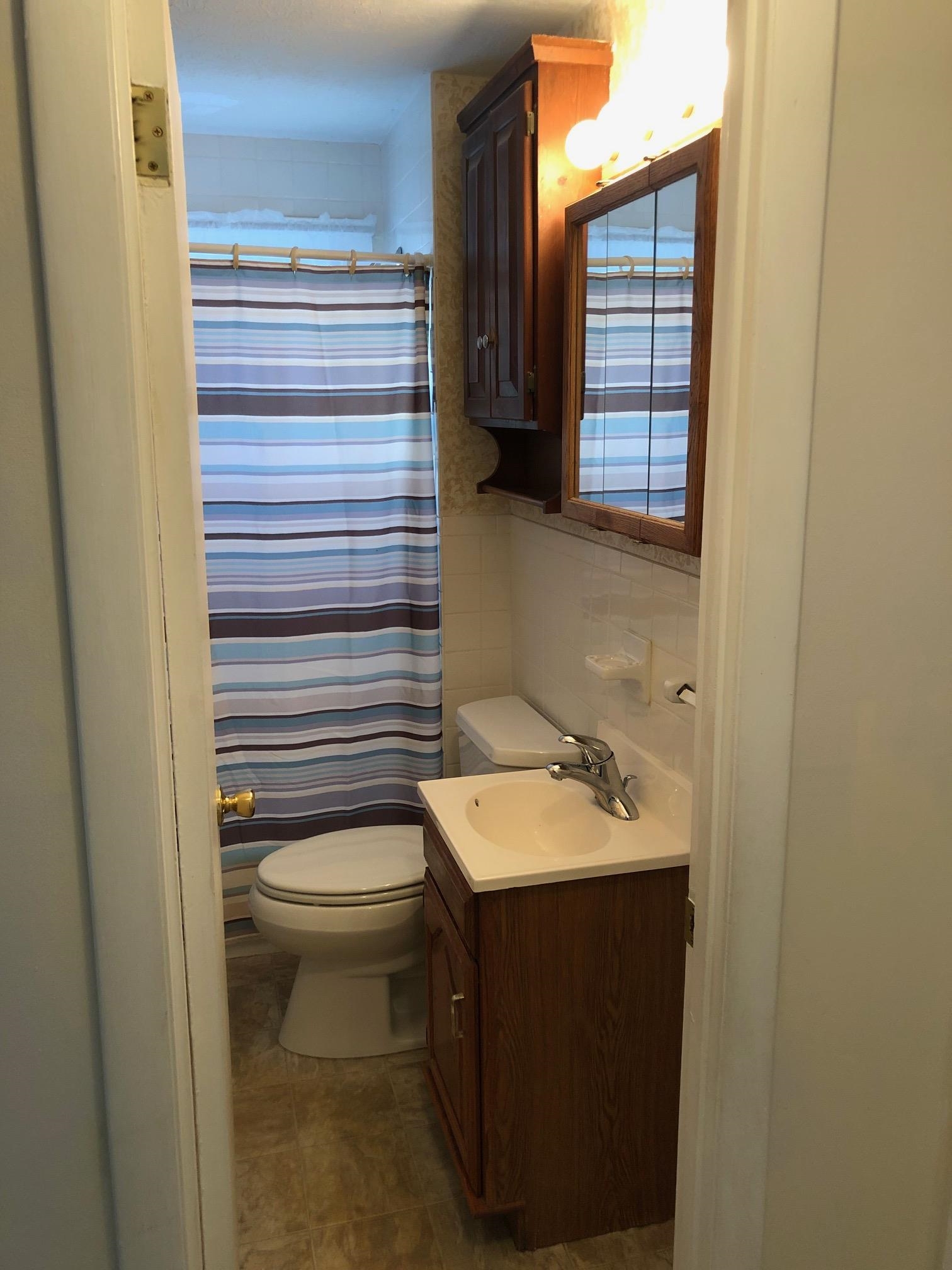 469 Weston Road Manchester, NH 03103 - Photo 11 of 25 Gallery Image 11