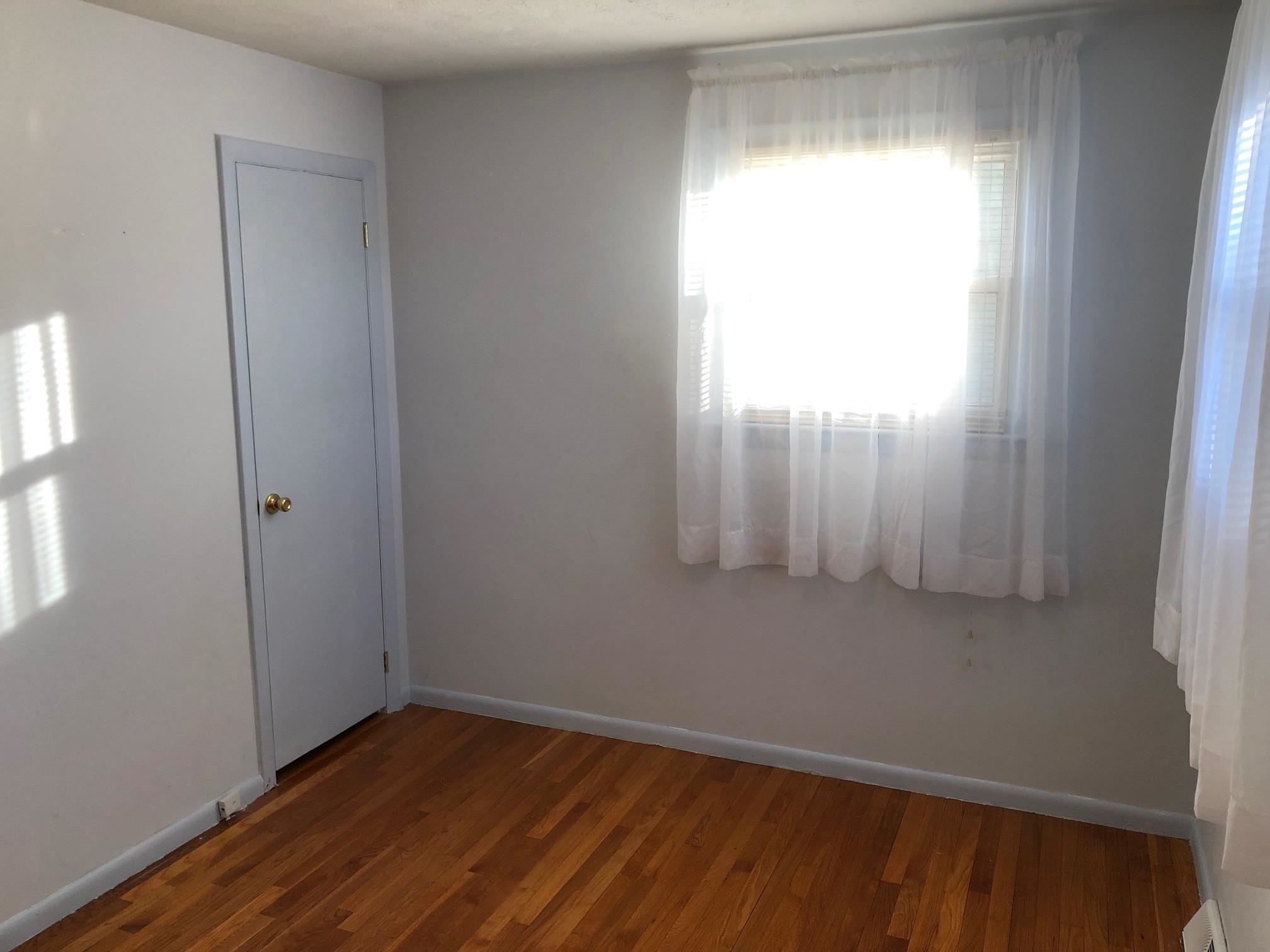 469 Weston Road Manchester, NH 03103 - Photo 13 of 25 Gallery Image 13