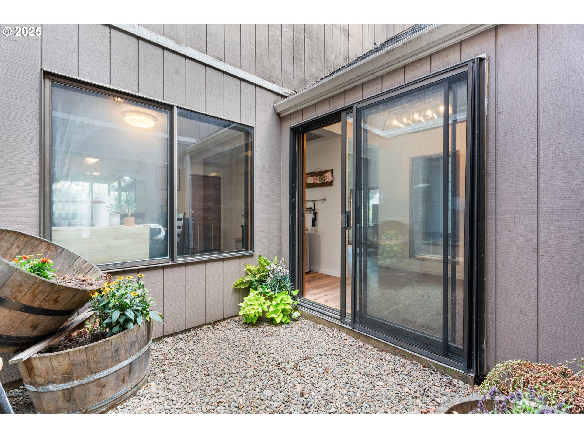2356 B Street Hubbard, OR 97032 - Photo 17 of 32 a view of a interior of the house