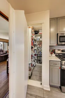 $379,000 | 6936 West Oakton Court, Niles, IL 60714