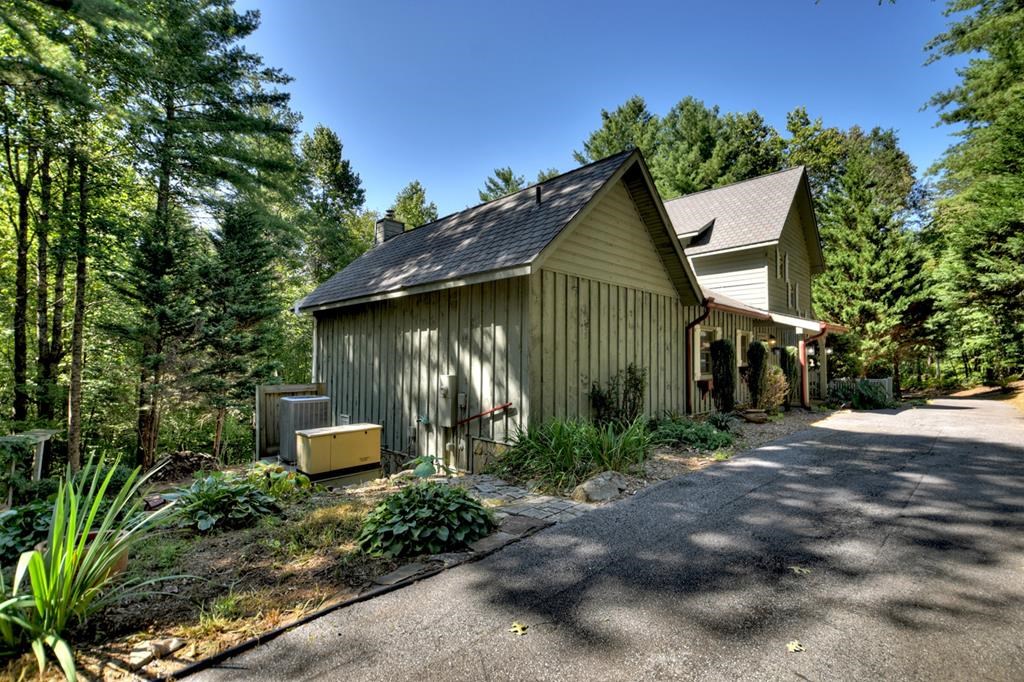 233 Twin Lakes Road Blue Ridge, GA 30513 - Photo 17 of 73 Gallery Image 17