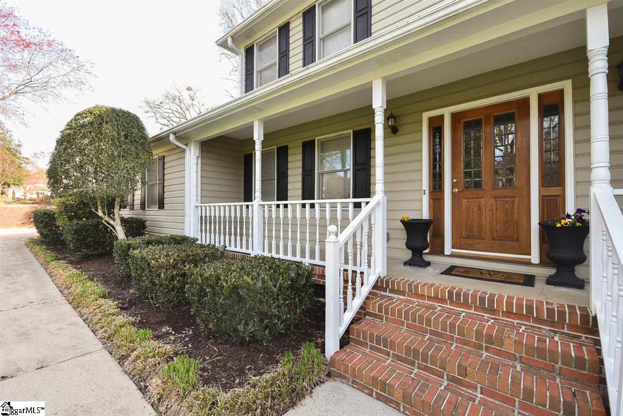 213 Spring Lake Loop Simpsonville, SC 29681 - Photo 3 of 32