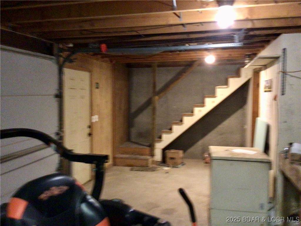 10796 Fairground Road Versailles, MO 65084 - Photo 28 of 36