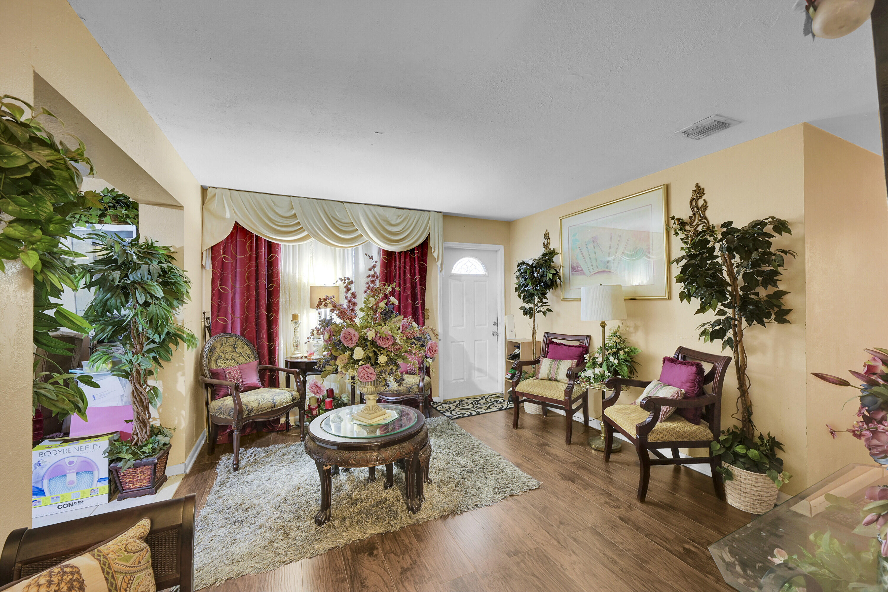 1445 West 34th Street Riviera Beach, FL 33404 - Photo 5 of 23 05_living room