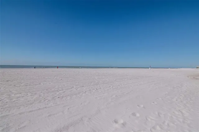 $599,000 | 17580 Gulf Boulevard, Unit 403, Redington Shores, FL 33708