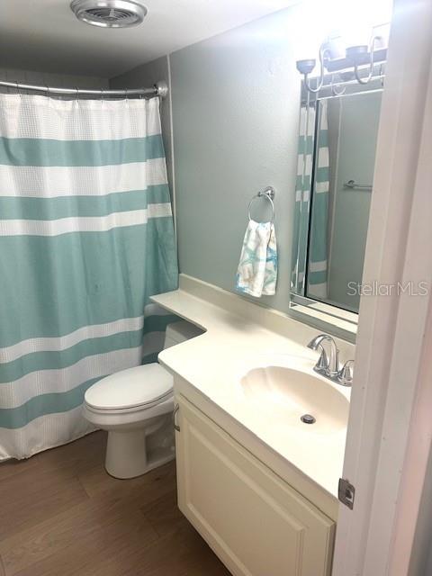 17580 Gulf Boulevard, Unit 403 Redington Shores, FL 33708 - Photo 10 of 19