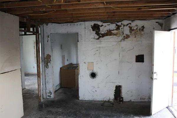 $60,900 | 113 Lutcher Avenue, Lind, WA 99341