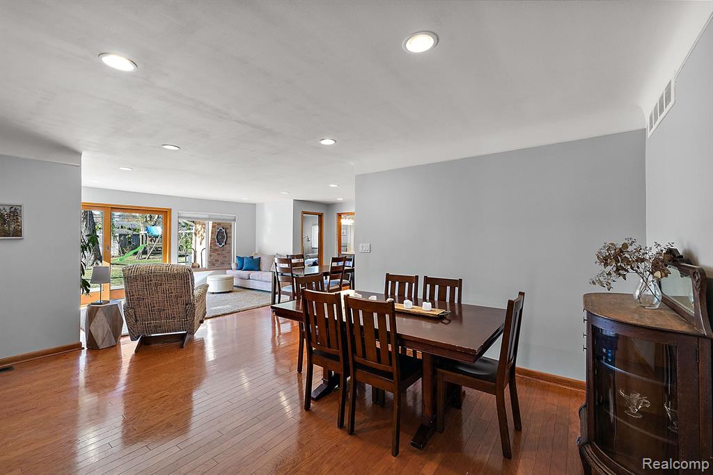 640 Ridgemont Avenue Dearborn, MI 48124 - Photo 20 of 74