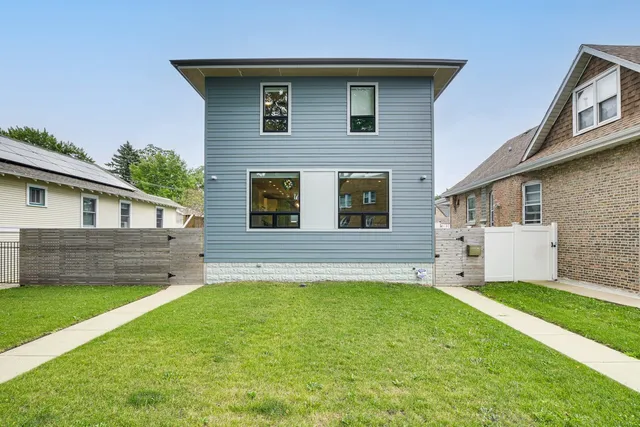 $6,500 | 4727 North Kiona Avenue, Chicago, IL 60630