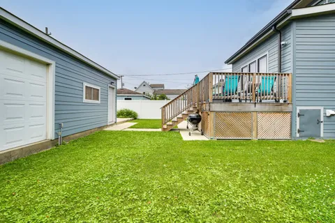 a house view with a outdoor space