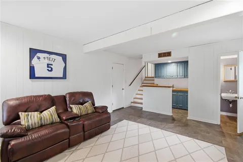 $545,000 | 5443 West 100th Street, Overland Park, KS 66207