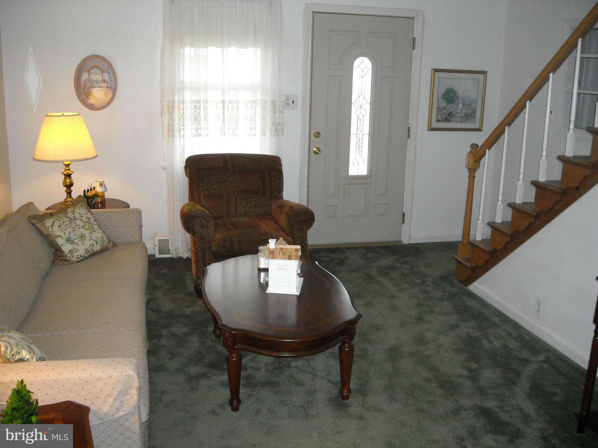 823 South Woodlynn Road Baltimore, MD 21221 - Photo 2 of 23 Living Room