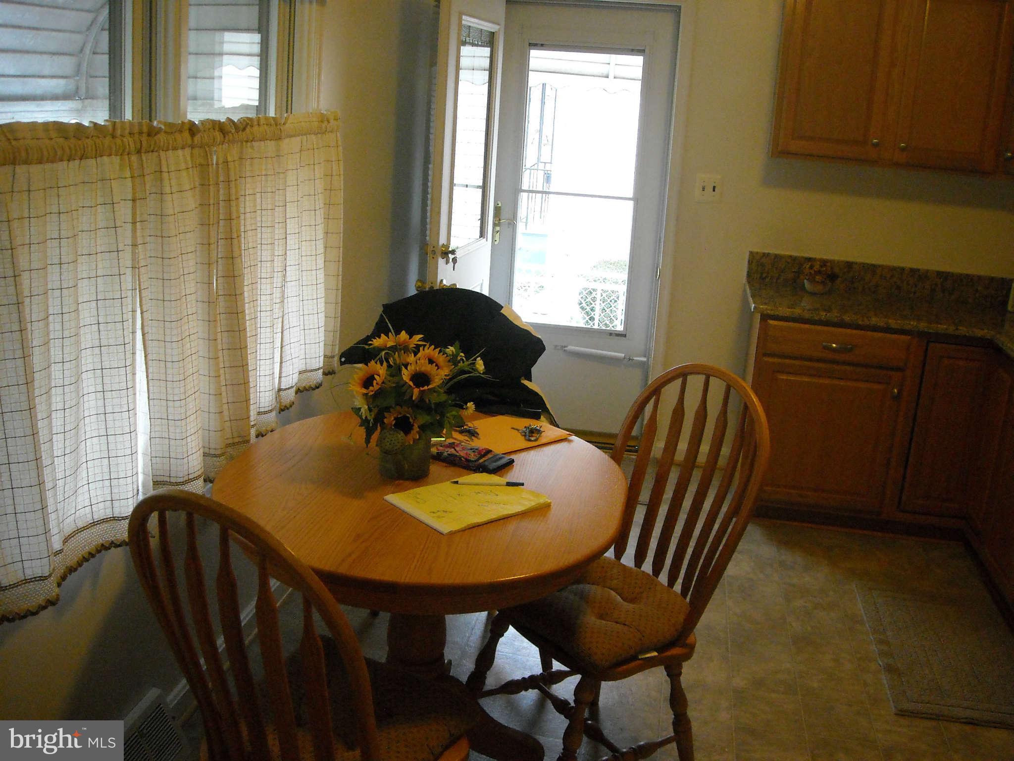 823 South Woodlynn Road Baltimore, MD 21221 - Photo 13 of 23 Kitchen