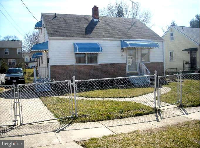 823 South Woodlynn Road Baltimore, MD 21221 - Photo 20 of 23 Exterior (Front)