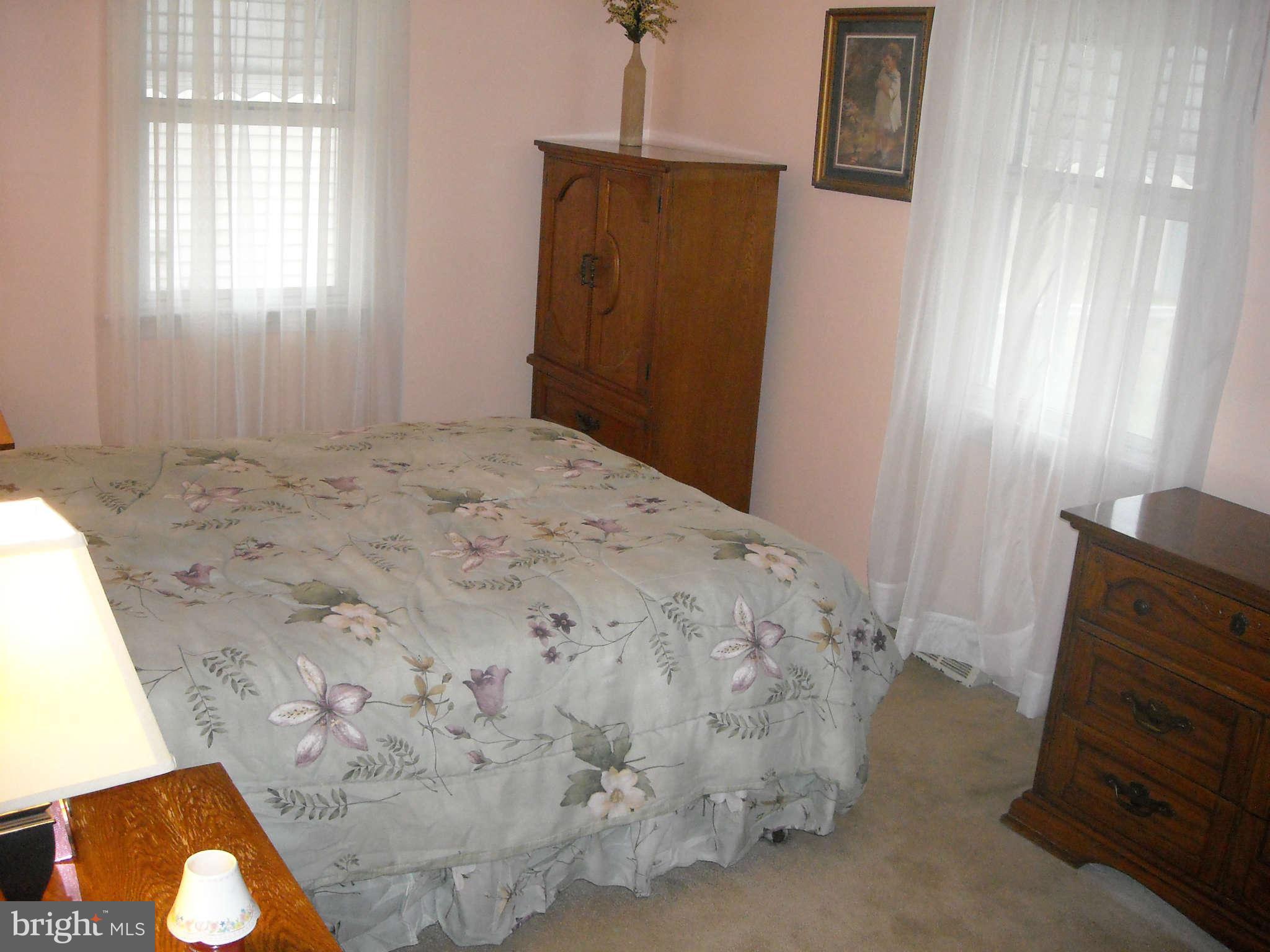 823 South Woodlynn Road Baltimore, MD 21221 - Photo 8 of 23 Bedroom (Master)