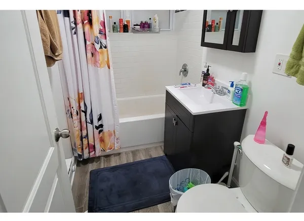 $2,145 | 732 West Roscoe Street, Unit NGD, Chicago, IL 60657