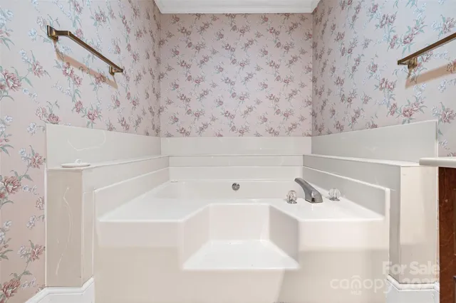 $440,000 | 36433 Azalea Circle, New London, NC 28127