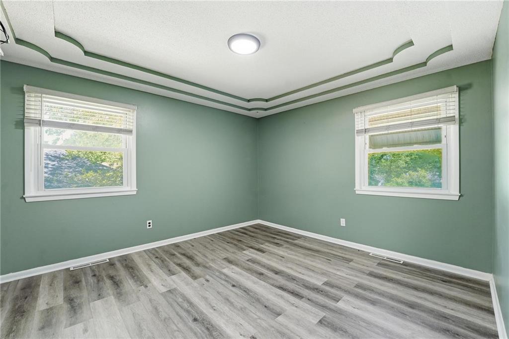 9005 Blue Ridge Boulevard Kansas City, MO 64138 - Photo 19 of 37