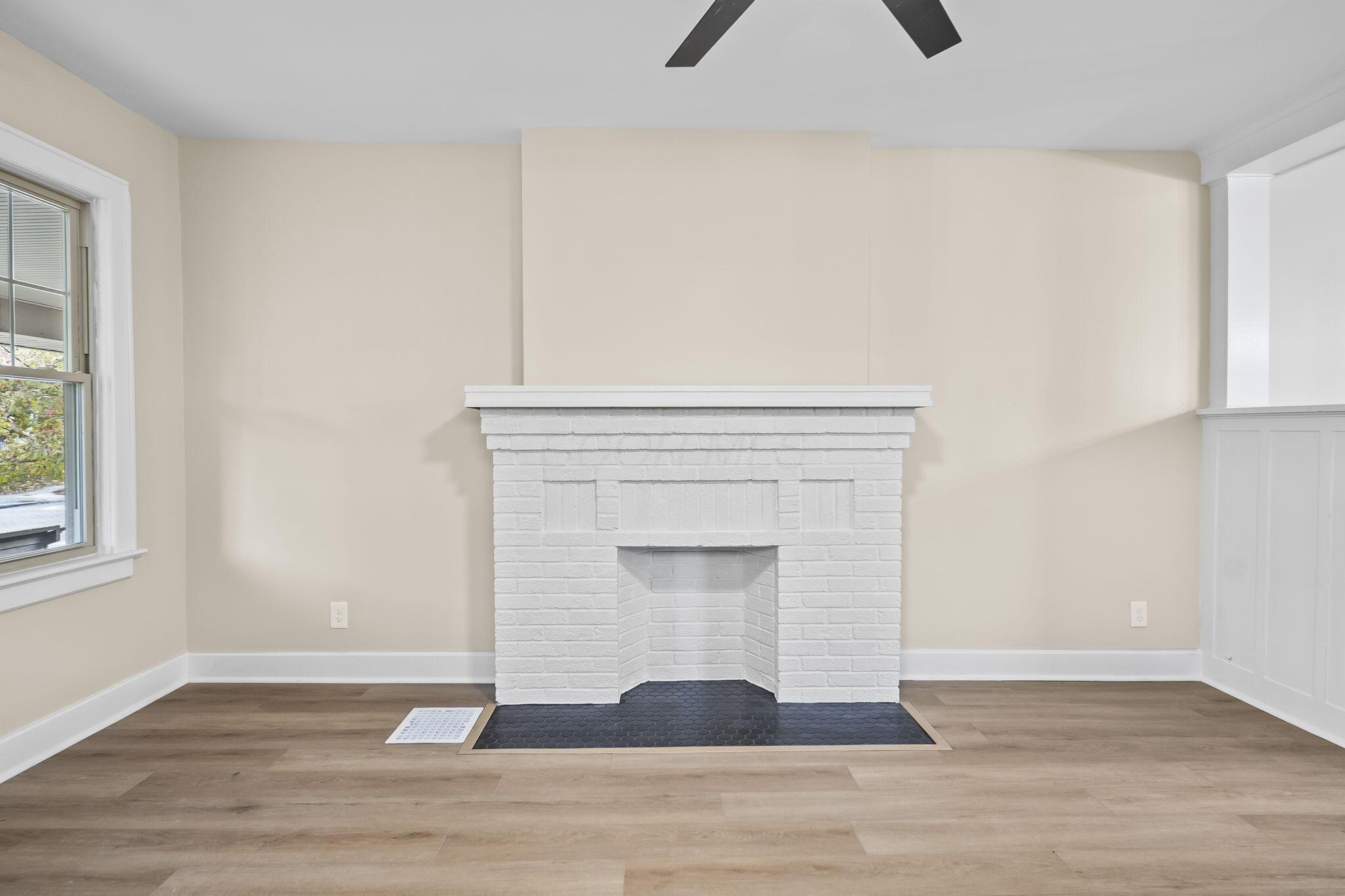 263 Crestview Road Columbus, OH 43202 - Photo 7 of 43 Living Room