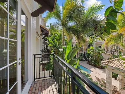 $650,000 | 510 Southeast 7th Street, Unit 401, Fort Lauderdale, FL 33301