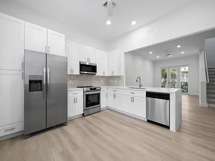 $650,000 | 510 Southeast 7th Street, Unit 401, Fort Lauderdale, FL 33301