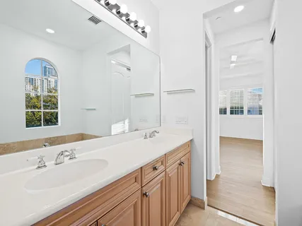 $650,000 | 510 Southeast 7th Street, Unit 401, Fort Lauderdale, FL 33301