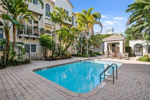 $650,000 | 510 Southeast 7th Street, Unit 401, Fort Lauderdale, FL 33301