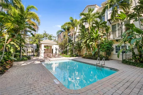 $650,000 | 510 Southeast 7th Street, Unit 401, Fort Lauderdale, FL 33301