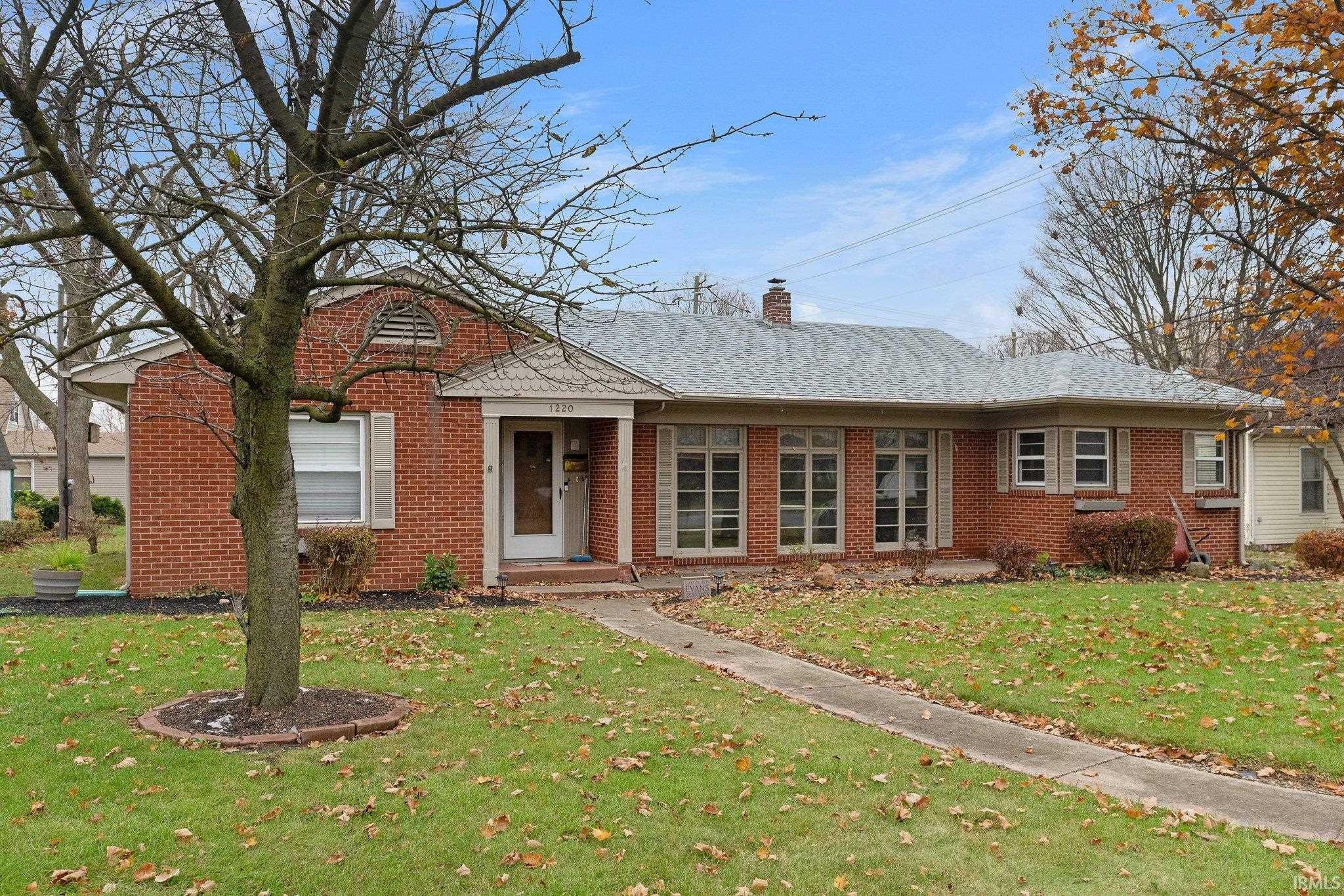 1220 Main Street Rochester, IN 46975 - Photo 1 of 36