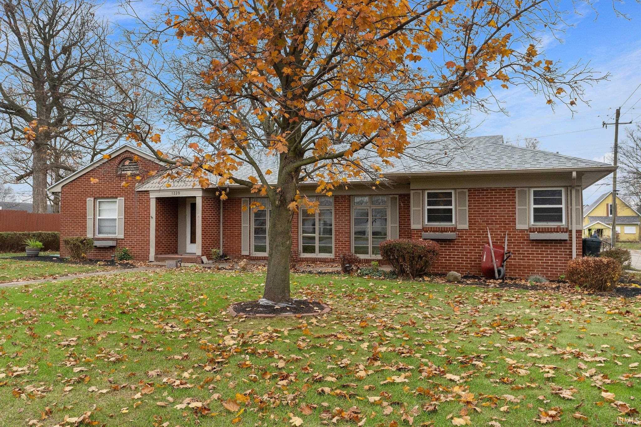 1220 Main Street Rochester, IN 46975 - Photo 3 of 36