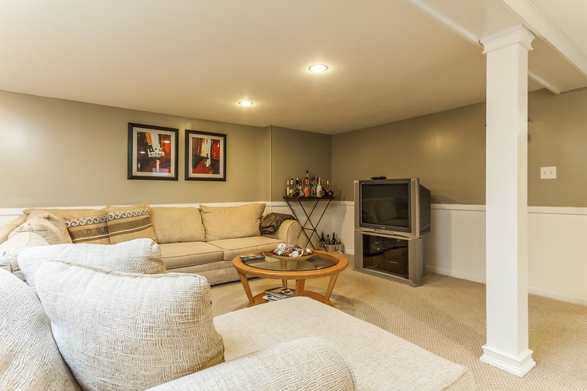 24 Barnesdale Road Nashua, NH 03062 - Photo 17 of 40