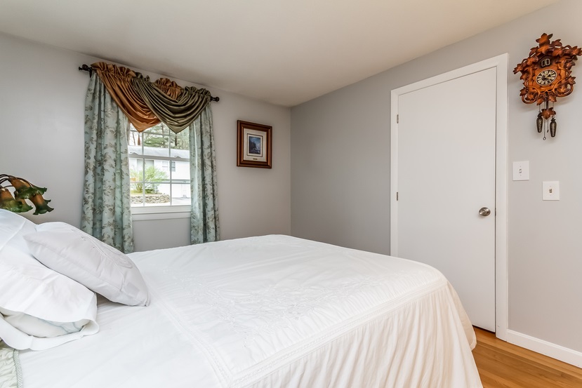 24 Barnesdale Road Nashua, NH 03062 - Photo 30 of 40