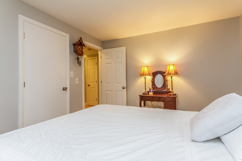 24 Barnesdale Road Nashua, NH 03062 - Photo 32 of 40