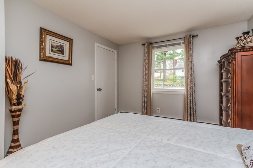 24 Barnesdale Road Nashua, NH 03062 - Photo 34 of 40