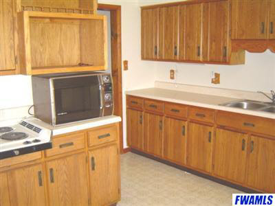 10934 Marion Center Road Fort Wayne, IN 46816 - Photo 4 of 17