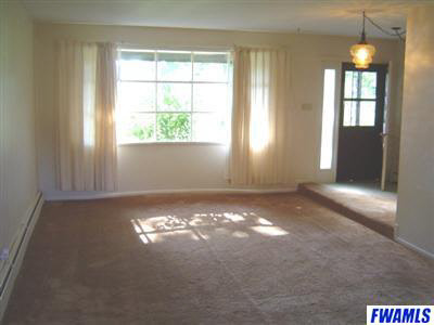 10934 Marion Center Road Fort Wayne, IN 46816 - Photo 5 of 17