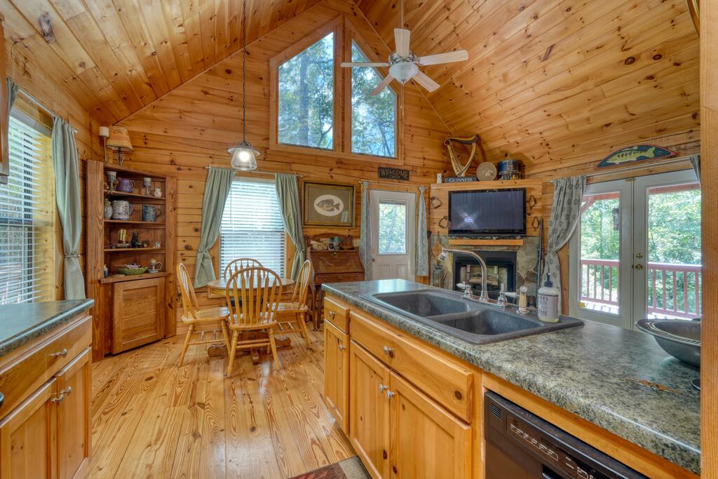 184 Beaver Ridge Road Murphy, NC 28906 - Photo 20 of 56 Gallery Image 20