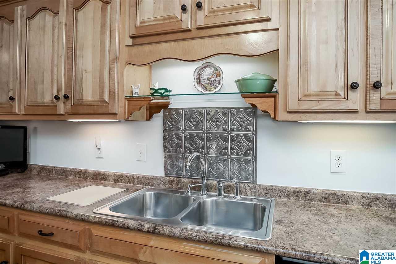 843 Round Hill Road Pelham, AL 35124 - Photo 19 of 37