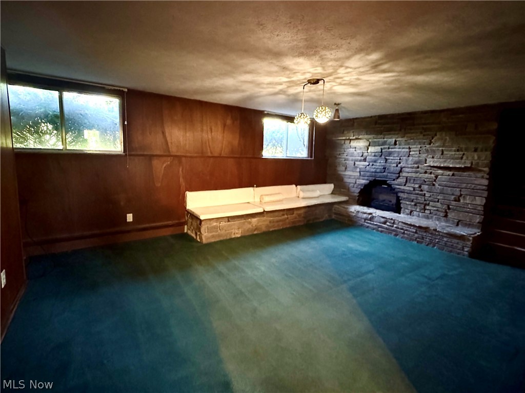 2705 Columbia Road Medina, OH 44256 - Photo 7 of 48 Downstairs living room
