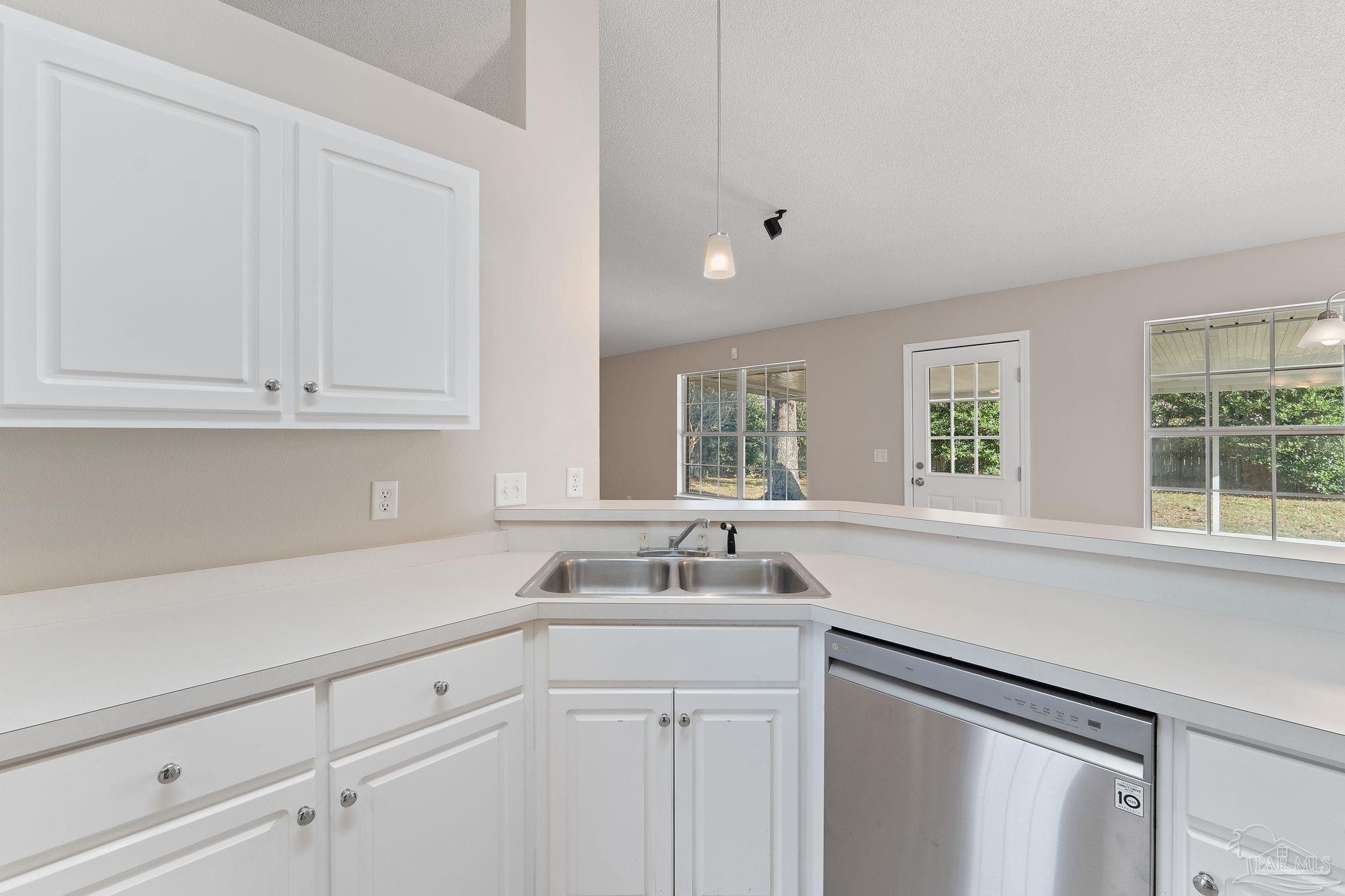 6040 Meursalt Road Milton, FL 32570 - Photo 21 of 41 Gallery Image 21