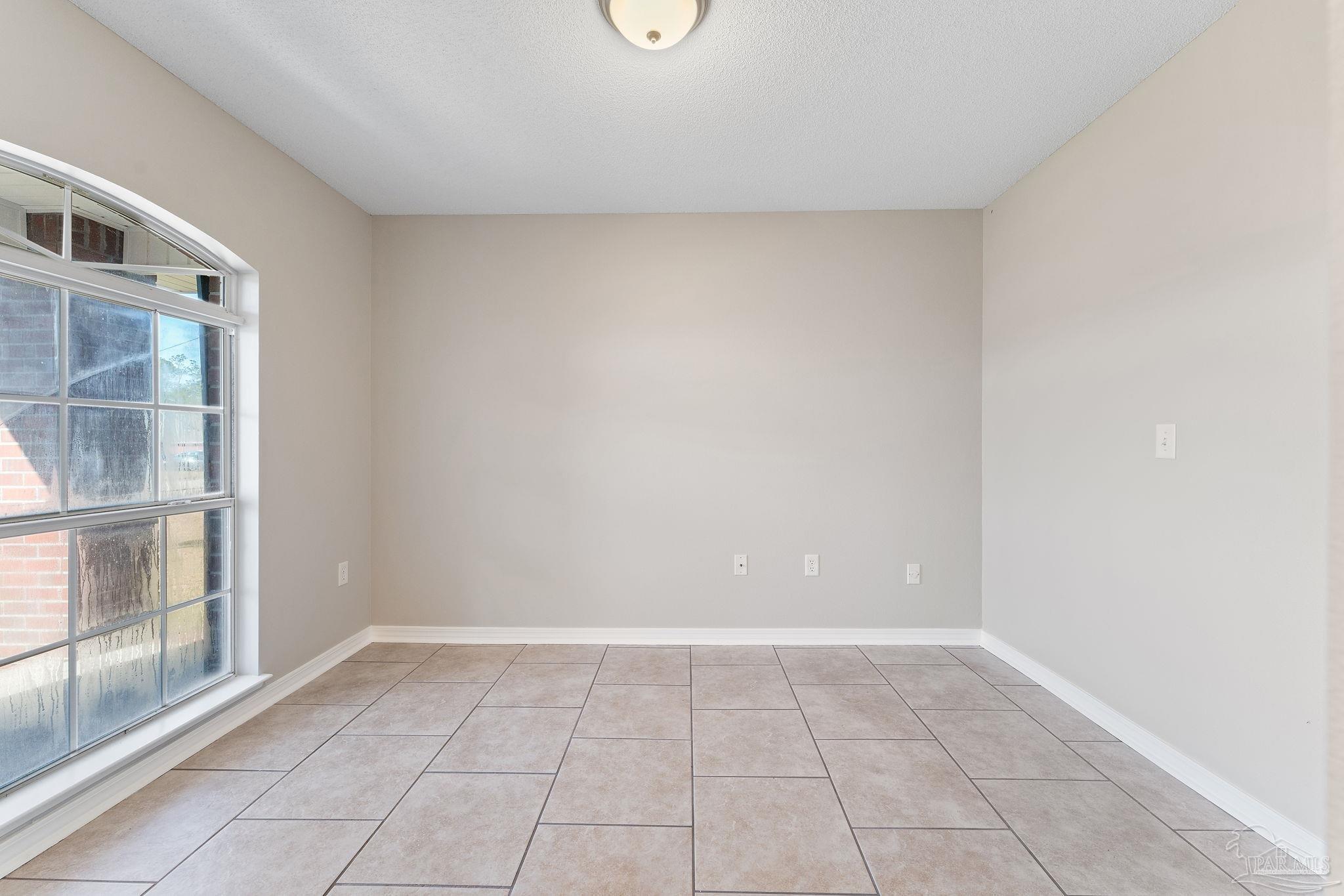 6040 Meursalt Road Milton, FL 32570 - Photo 7 of 41 Gallery Image 7