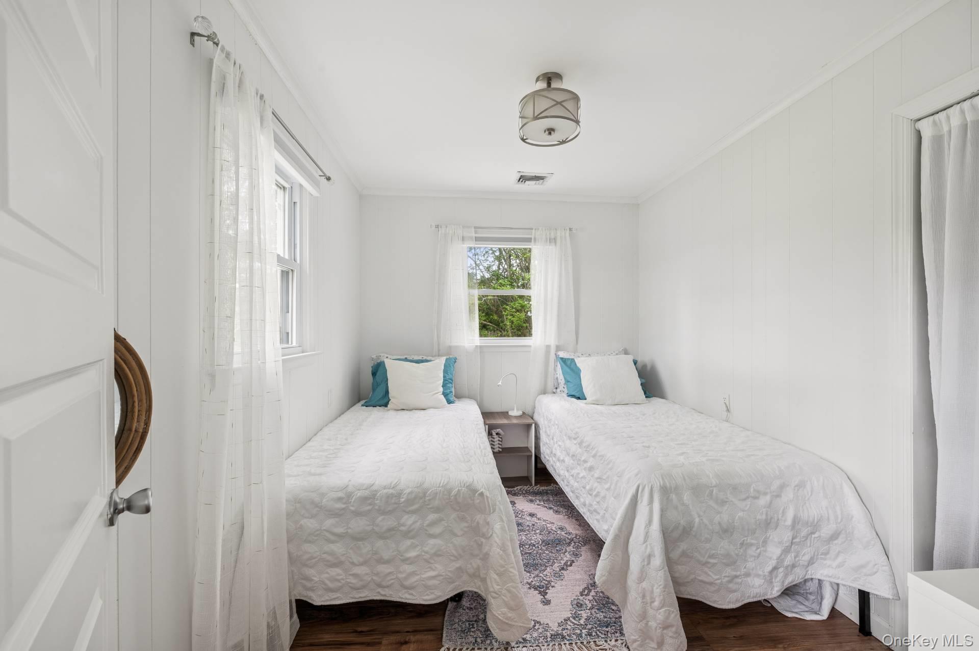 108 Little Neck Road Southampton, NY 11968 - Photo 24 of 26